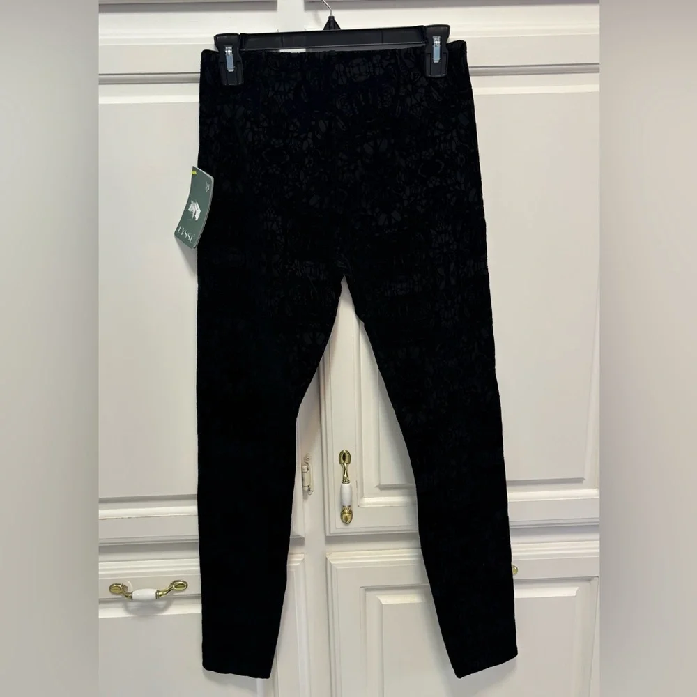 Lysse Brocade Flocked Ponte Black Skinny Pants NWT Women’s Size Small